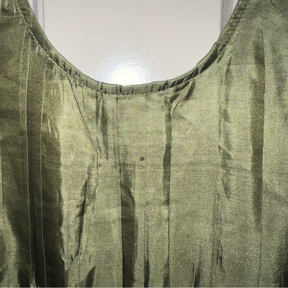 IPSA Anthropologie 100% Silk Olive Green Satin Beaded Peplum Blouse Size Medium - Picture 8 of 9